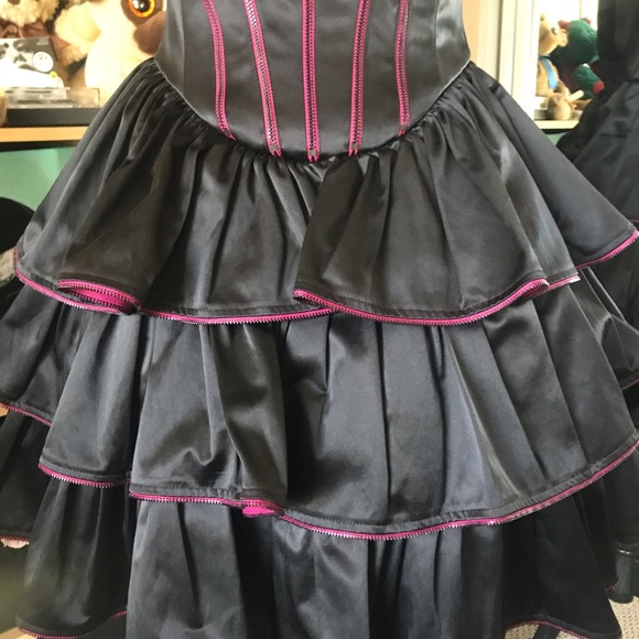 Betsey Johnson zipper black dress in size 2 - Picture 3 of 9